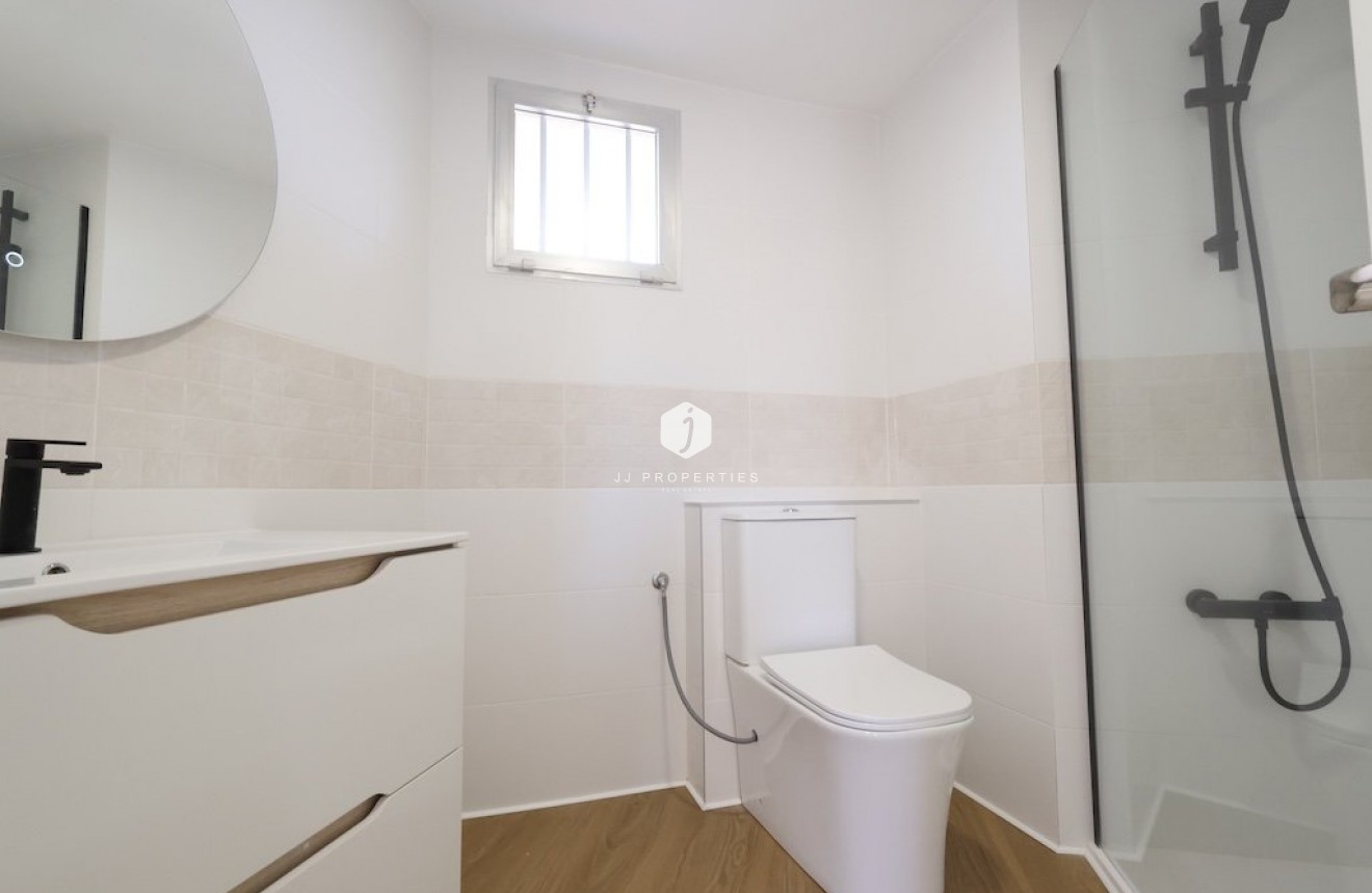 Resale - Apartment / flat -
Orihuela Costa - Costa Blanca