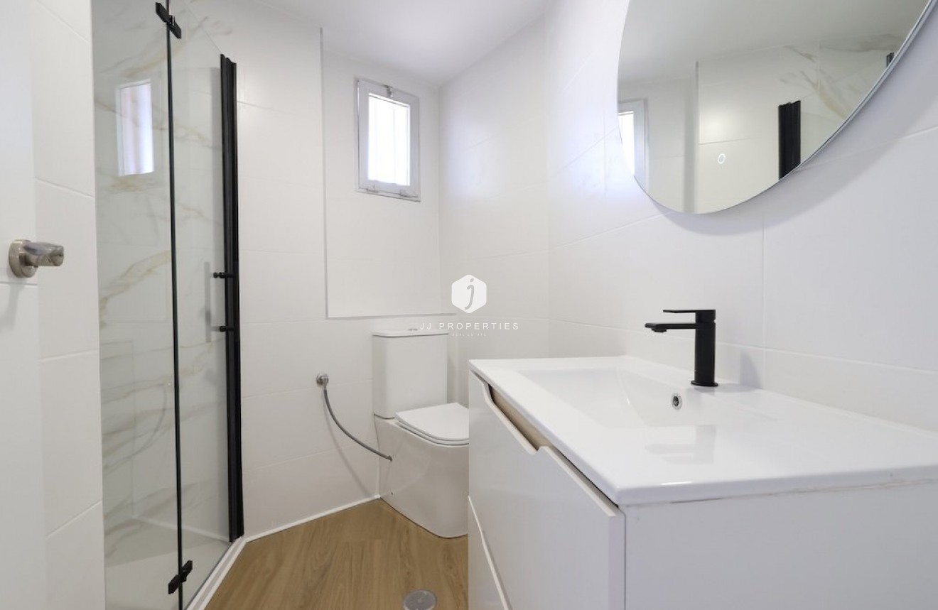 Resale - Apartment / flat -
Orihuela Costa - Costa Blanca