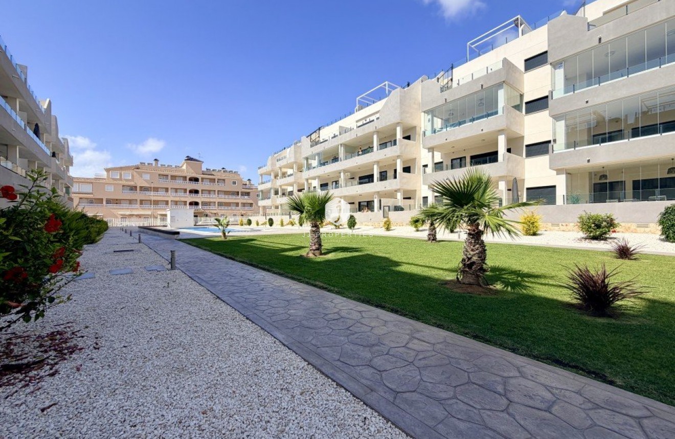 Resale - Apartment / flat -
Orihuela Costa - Costa Blanca