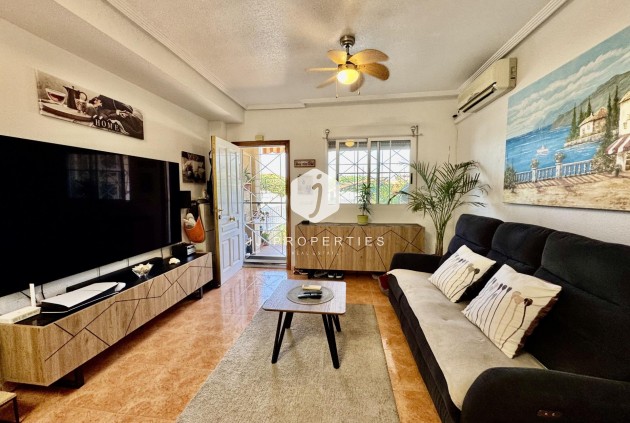 Resale - Chalet -
Torrevieja - La Siesta - El Salado - Torreta
