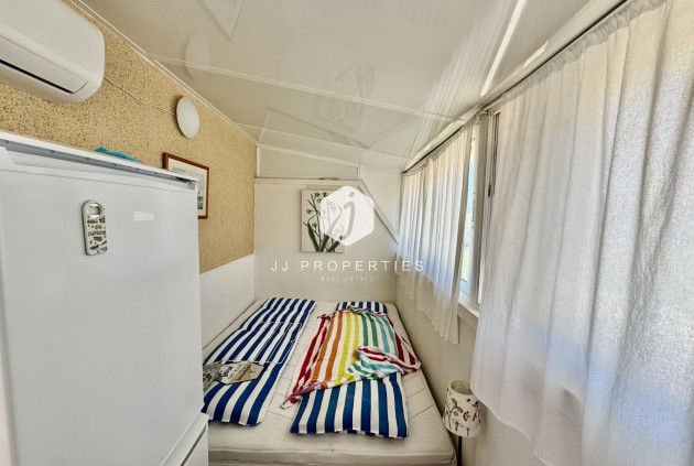 Resale - Chalet -
Torrevieja - La Siesta - El Salado - Torreta