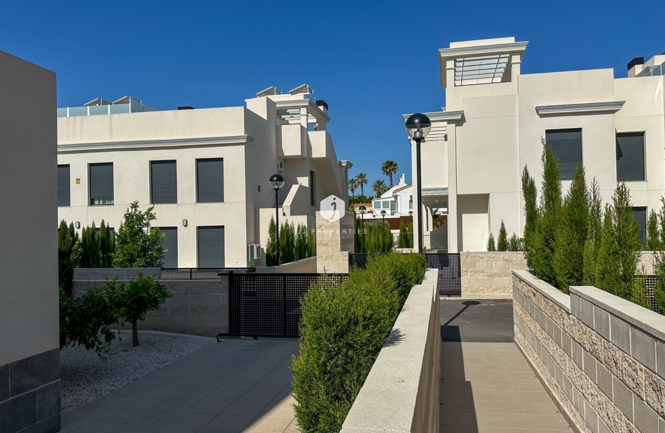 Resale - Bungalow -
Ciudad Quesada - Costa Blanca