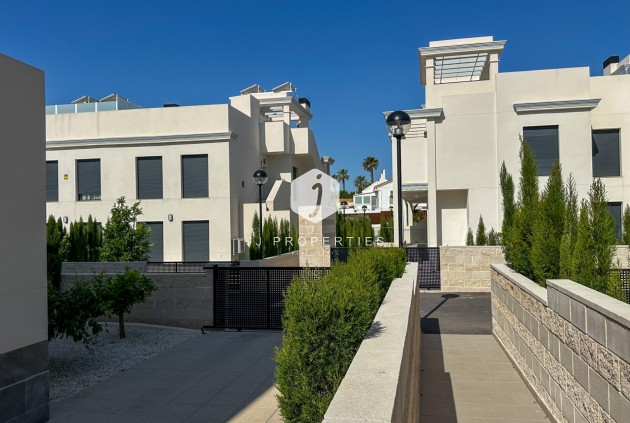 Resale - Bungalow -
Ciudad Quesada - Costa Blanca