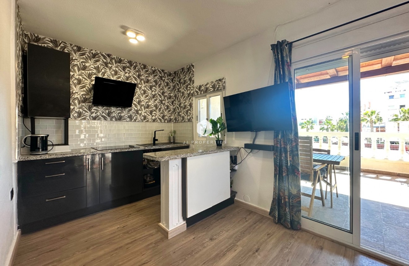 Resale - Bungalow -
Orihuela Costa - Costa Blanca
