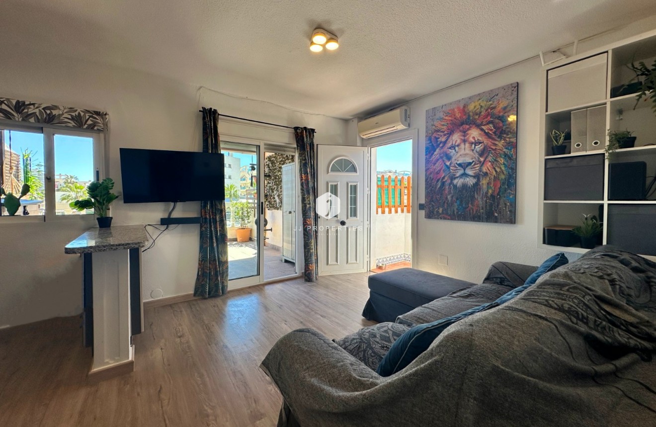 Resale - Bungalow -
Orihuela Costa - Costa Blanca