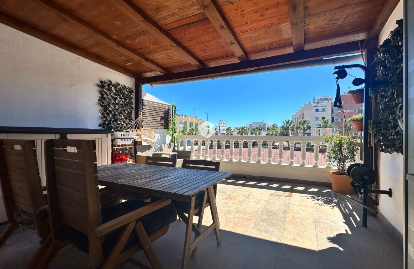 Resale - Bungalow -
Orihuela Costa - Costa Blanca