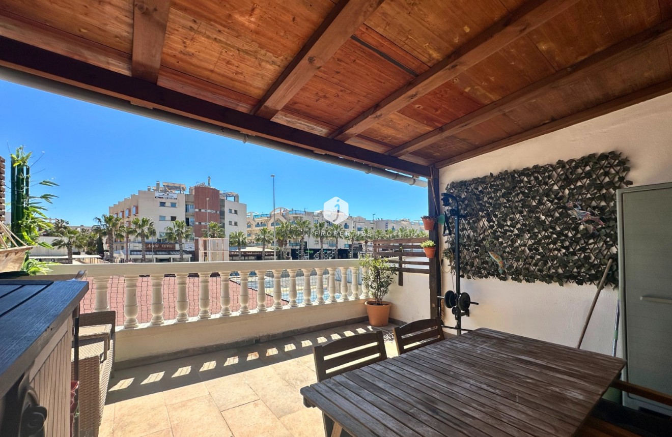 Resale - Bungalow -
Orihuela Costa - Costa Blanca