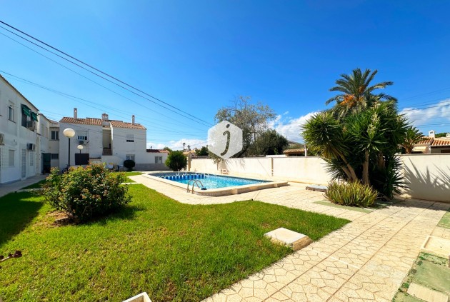 Resale - Bungalow -
Orihuela Costa - Costa Blanca