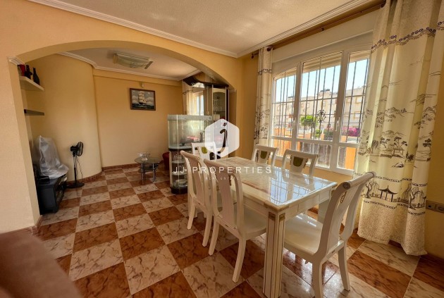 Resale - Chalet -
Orihuela Costa - Montezenia