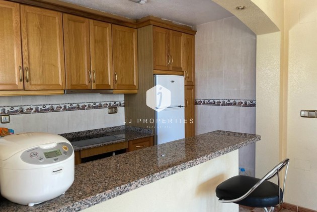 Resale - Chalet -
Orihuela Costa - Montezenia