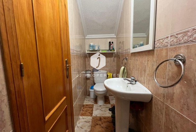 Resale - Chalet -
Orihuela Costa - Montezenia