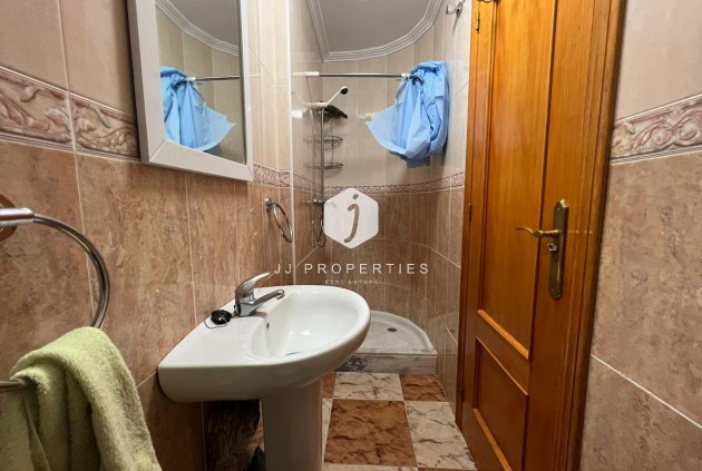 Resale - Chalet -
Orihuela Costa - Montezenia