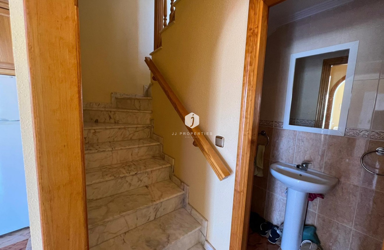 Resale - Chalet -
Orihuela Costa - Montezenia