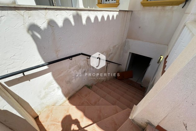 Resale - Chalet -
Orihuela Costa - Montezenia