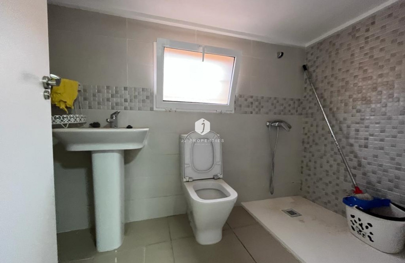 Resale - Chalet -
Orihuela Costa - Montezenia