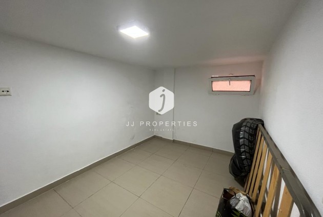 Resale - Chalet -
Orihuela Costa - Montezenia