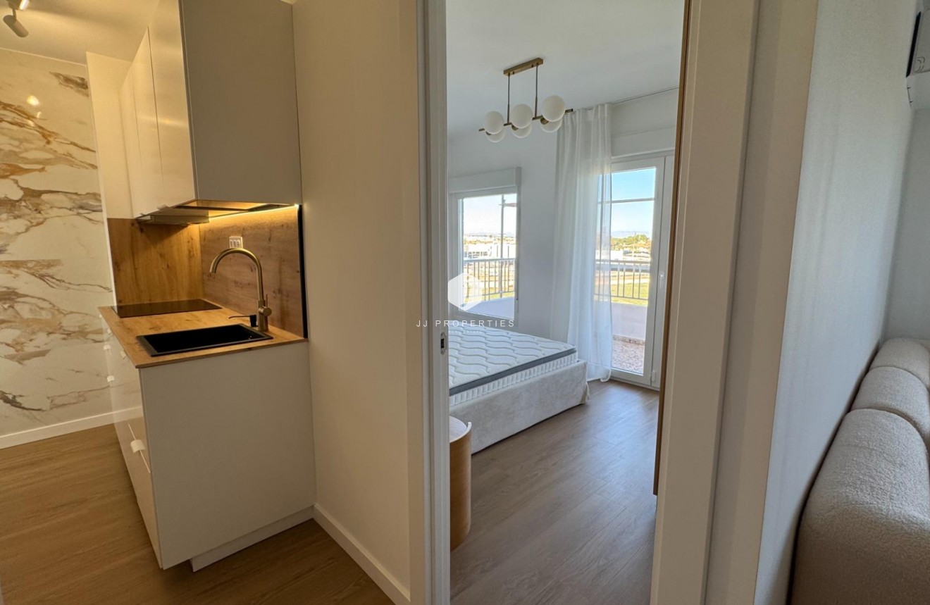 Resale - Penthouse -
Torrevieja - Punta prima