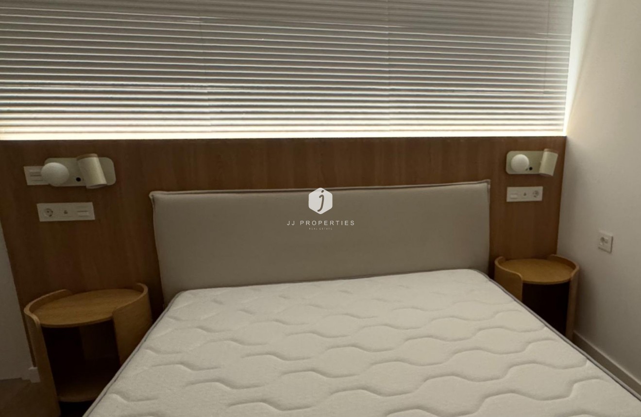 Resale - Penthouse -
Torrevieja - Punta prima