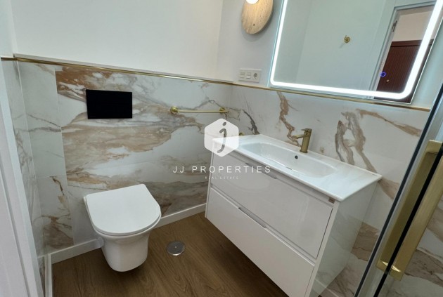 Resale - Penthouse -
Torrevieja - Punta prima