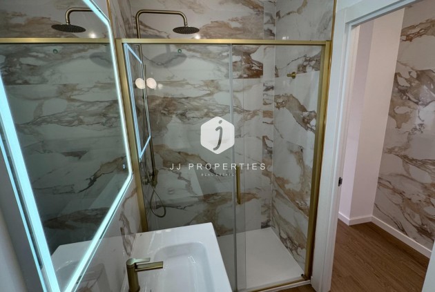 Resale - Penthouse -
Torrevieja - Punta prima