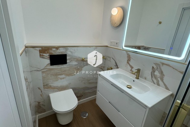 Resale - Penthouse -
Torrevieja - Punta prima