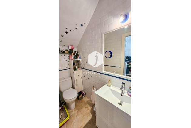 Resale - Chalet -
Orihuela Costa - PAU 8