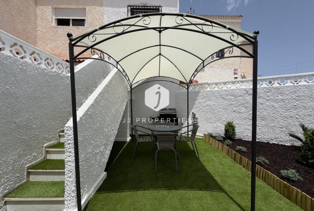 Resale - Bungalow -
Torrevieja - El Limonar