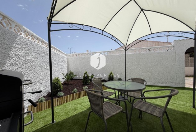 Resale - Bungalow -
Torrevieja - El Limonar