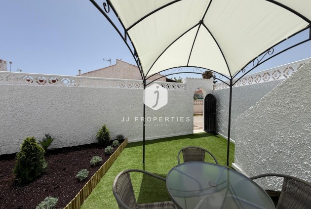 Resale - Bungalow -
Torrevieja - El Limonar