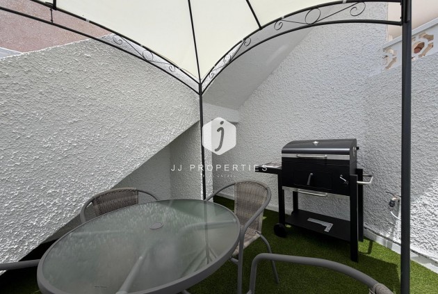 Resale - Bungalow -
Torrevieja - El Limonar