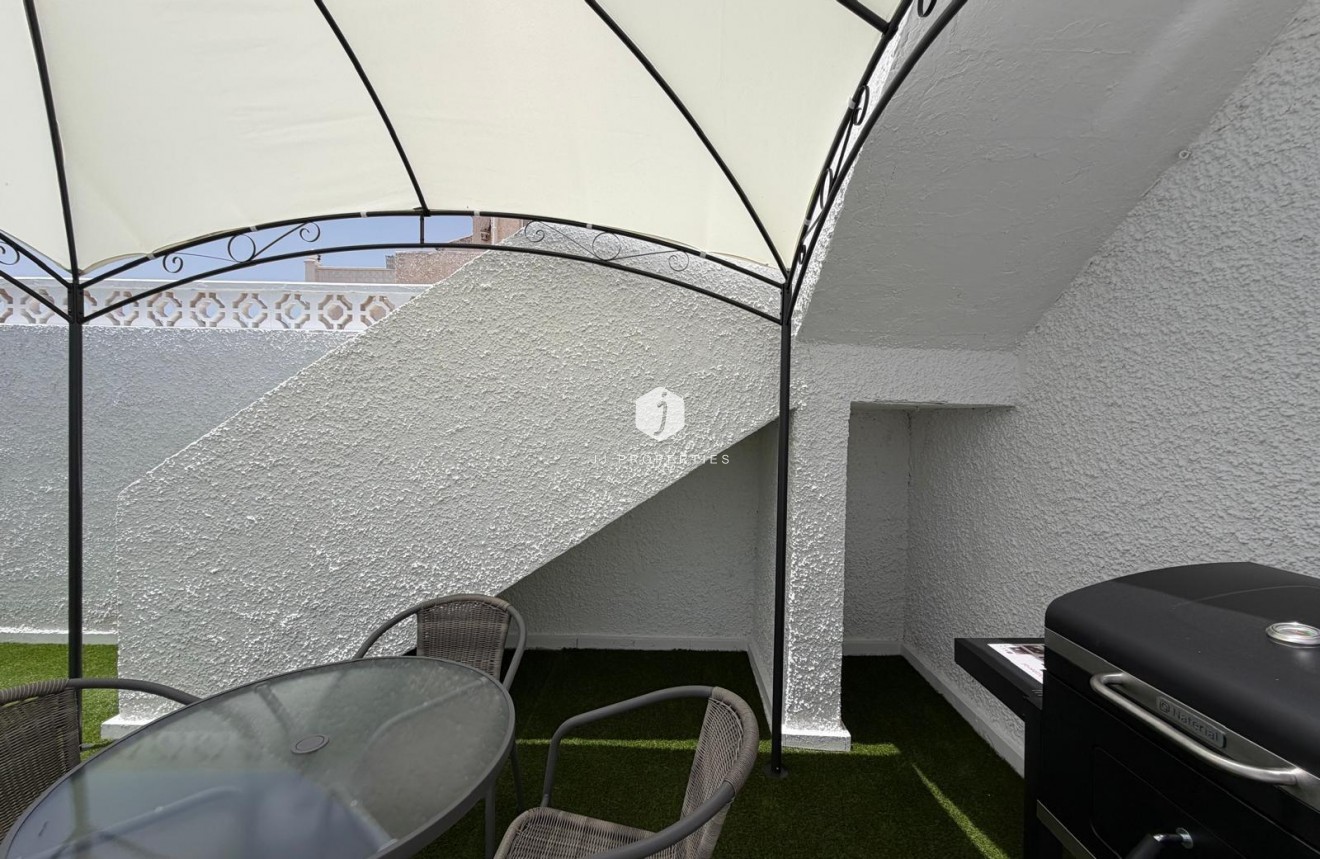 Resale - Bungalow -
Torrevieja - El Limonar
