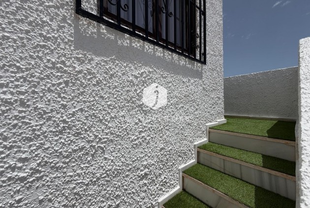 Resale - Bungalow -
Torrevieja - El Limonar
