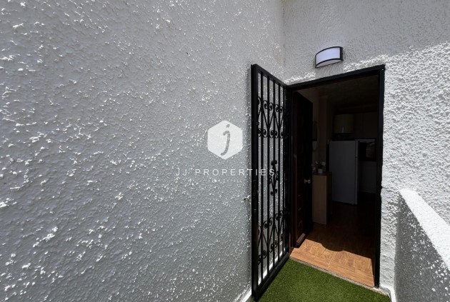Resale - Bungalow -
Torrevieja - El Limonar