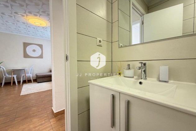 Resale - Bungalow -
Torrevieja - El Limonar