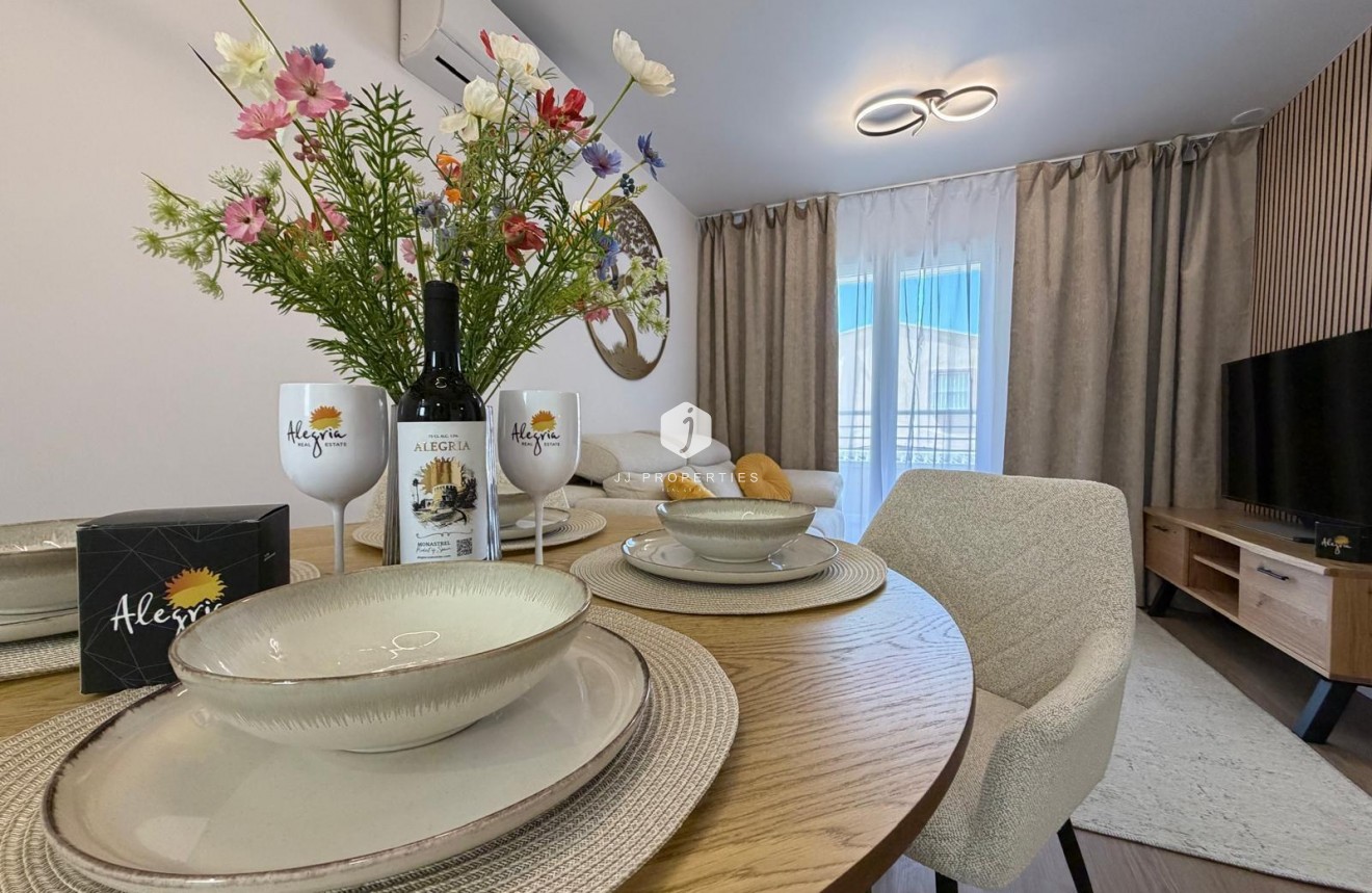 Resale - Apartment / flat -
Torrevieja - Nueva Torrevieja