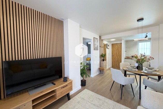 Resale - Apartment / flat -
Torrevieja - Nueva Torrevieja