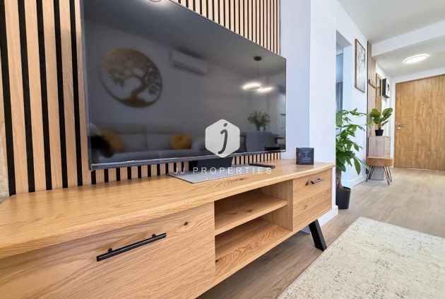Resale - Apartment / flat -
Torrevieja - Nueva Torrevieja