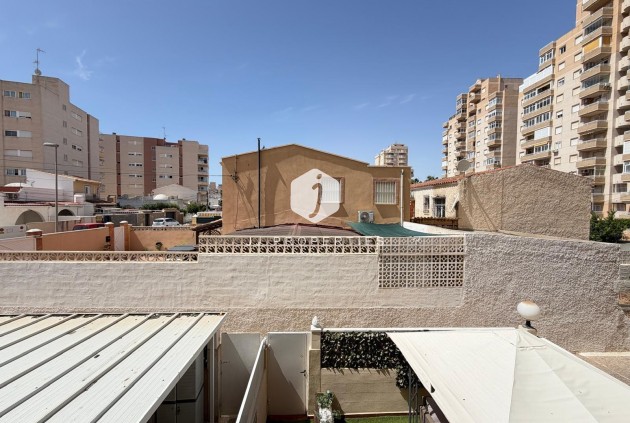 Resale - Apartment / flat -
Torrevieja - Nueva Torrevieja