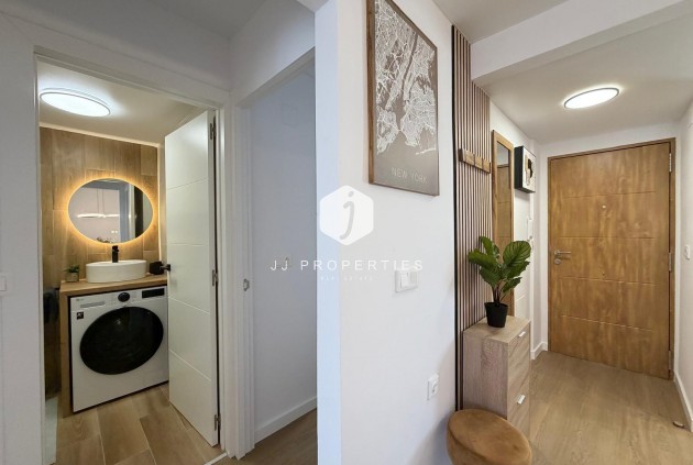 Resale - Apartment / flat -
Torrevieja - Nueva Torrevieja