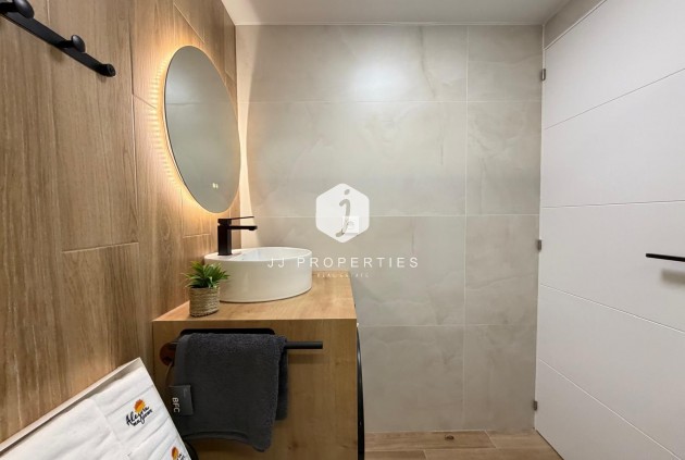 Resale - Apartment / flat -
Torrevieja - Nueva Torrevieja