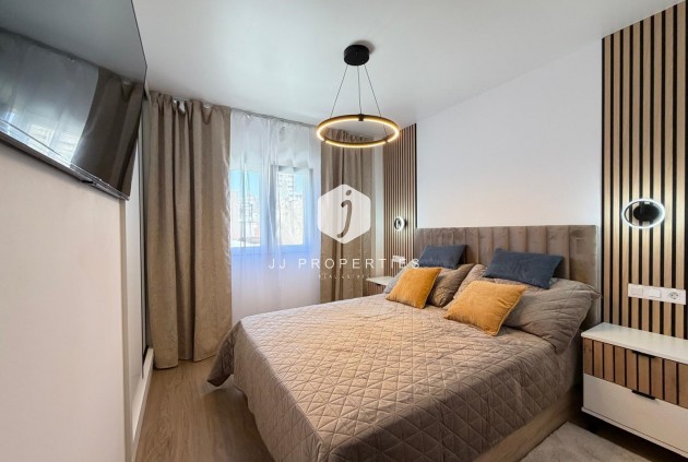 Resale - Apartment / flat -
Torrevieja - Nueva Torrevieja