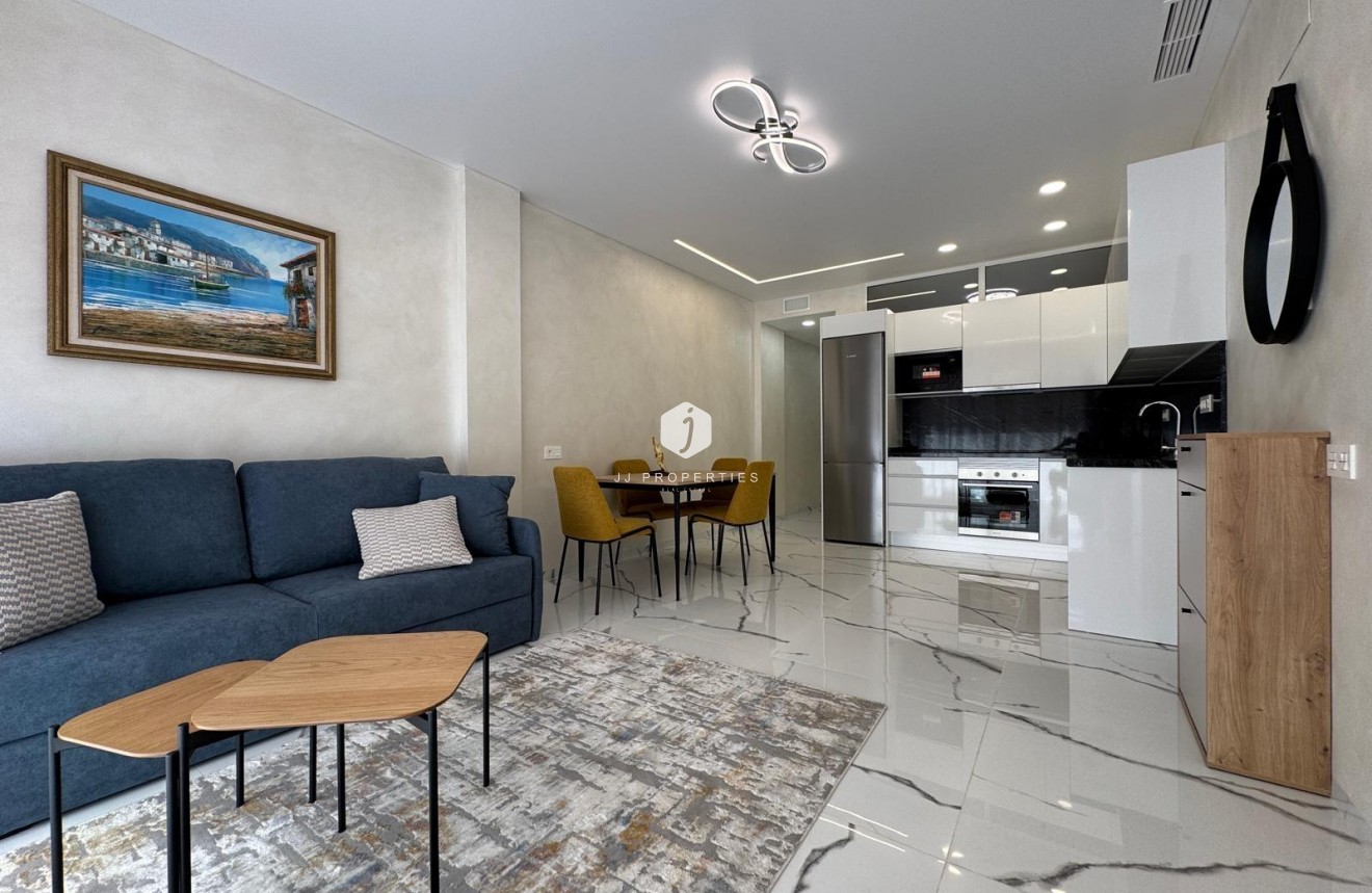 Resale - Apartment / flat -
Torrevieja - Estacion de autobuses