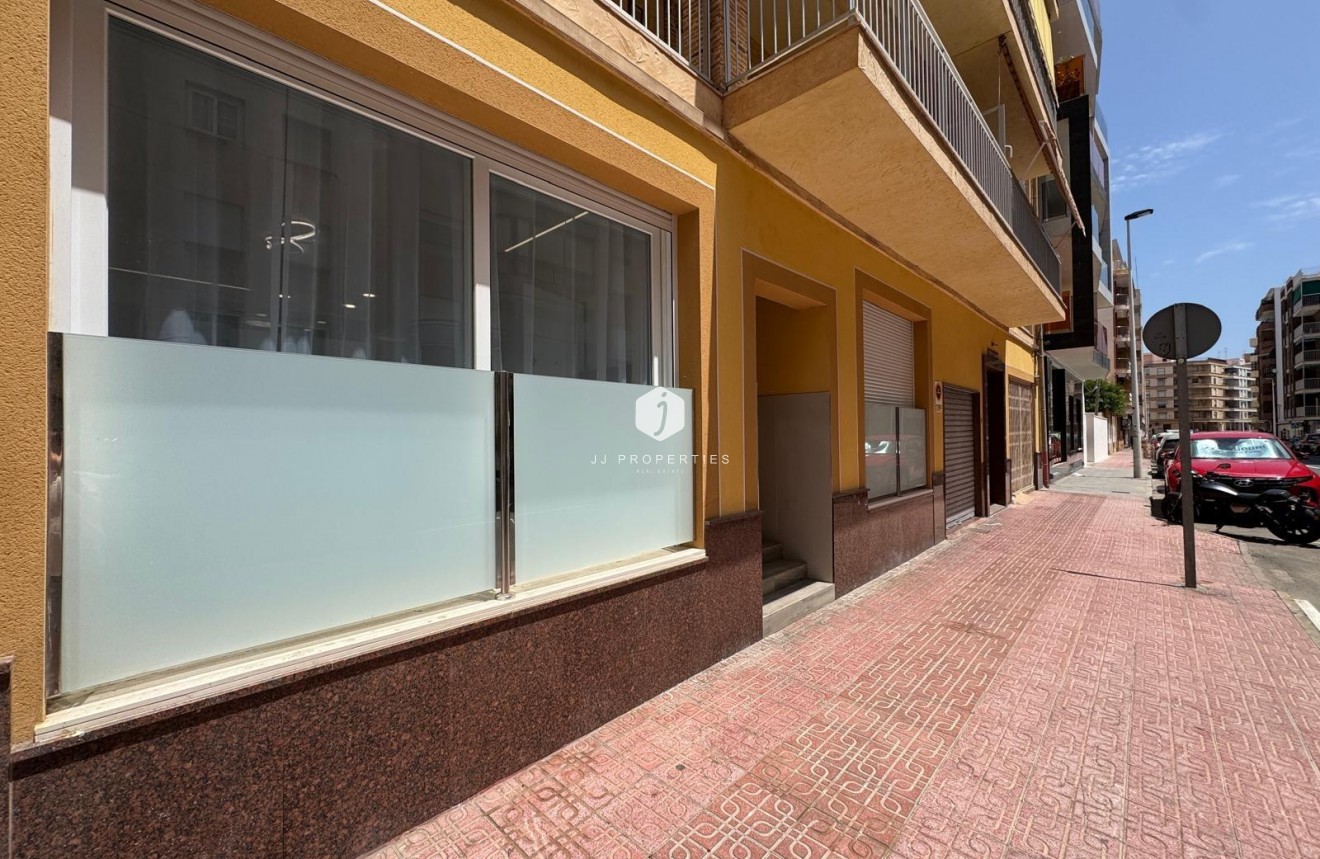 Resale - Apartment / flat -
Torrevieja - Estacion de autobuses