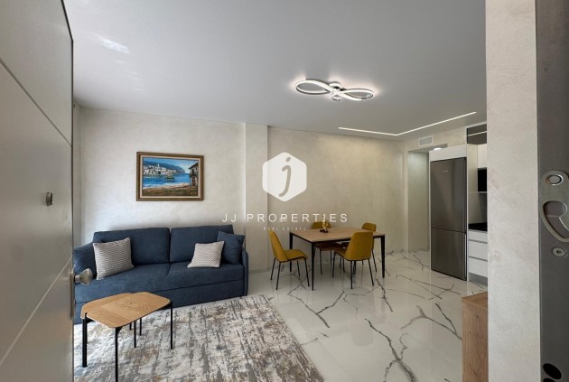 Resale - Apartment / flat -
Torrevieja - Estacion de autobuses