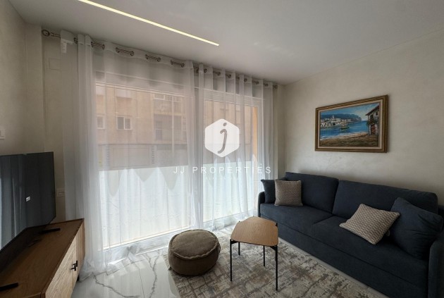 Resale - Apartment / flat -
Torrevieja - Estacion de autobuses