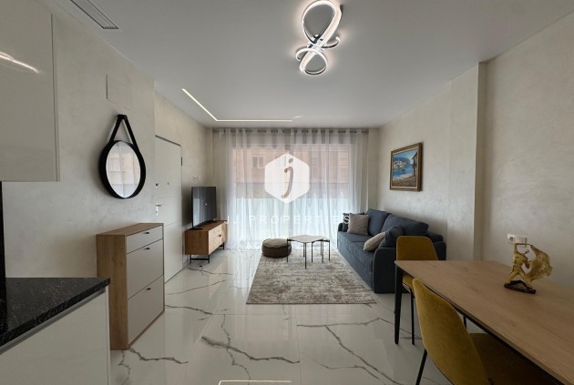 Resale - Apartment / flat -
Torrevieja - Estacion de autobuses
