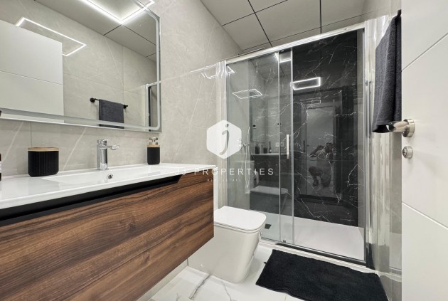 Resale - Apartment / flat -
Torrevieja - Estacion de autobuses