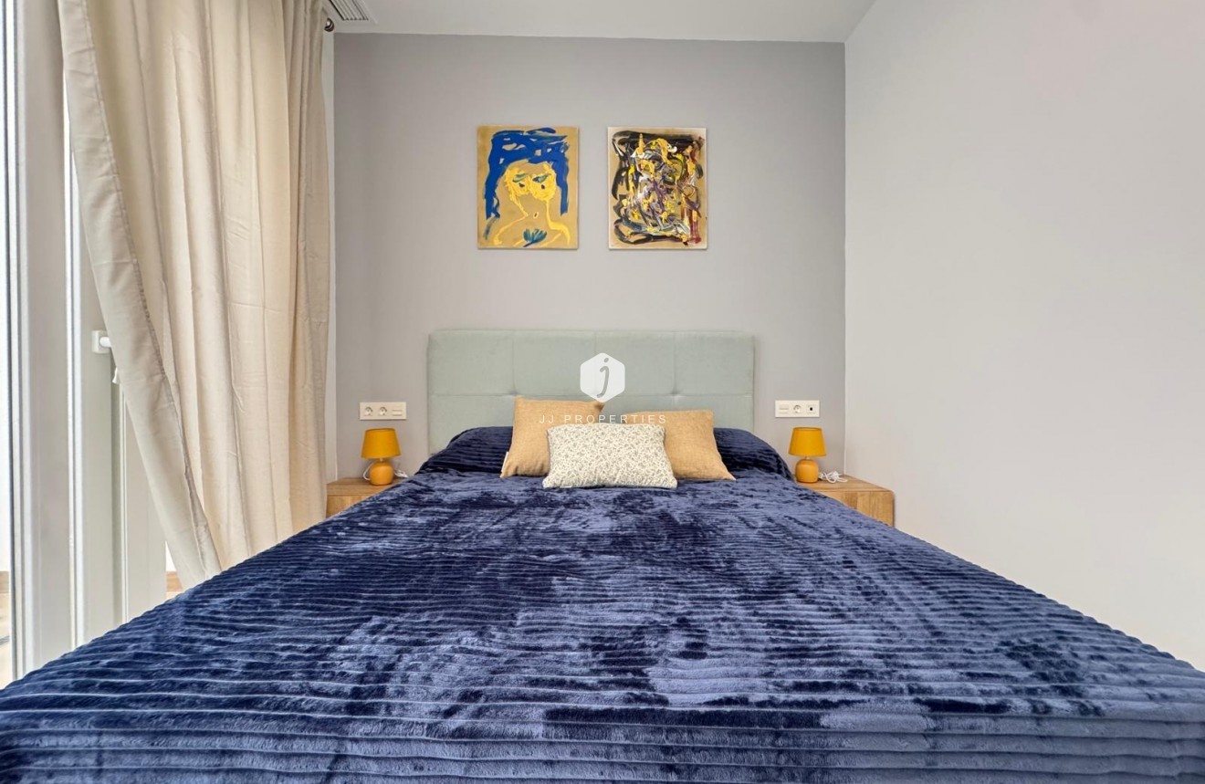 Resale - Apartment / flat -
Torrevieja - Estacion de autobuses