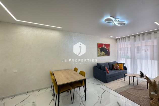 Resale - Apartment / flat -
Torrevieja - Estacion de autobuses