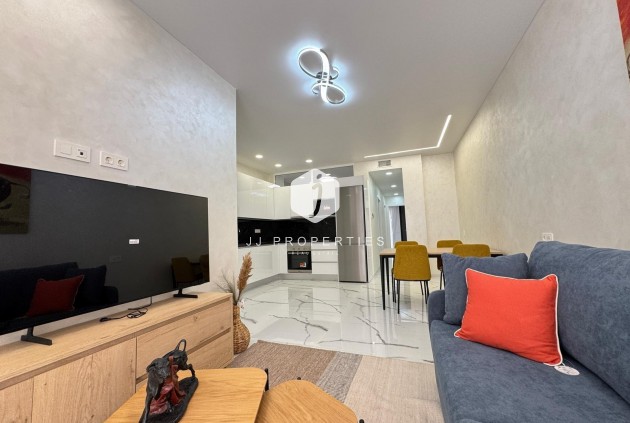 Resale - Apartment / flat -
Torrevieja - Estacion de autobuses